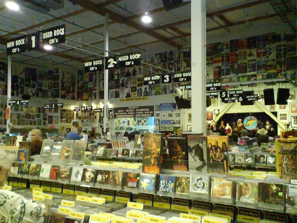 Amoeba Music | Questroom