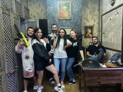 Cannibal's Den Escape Room Guests 