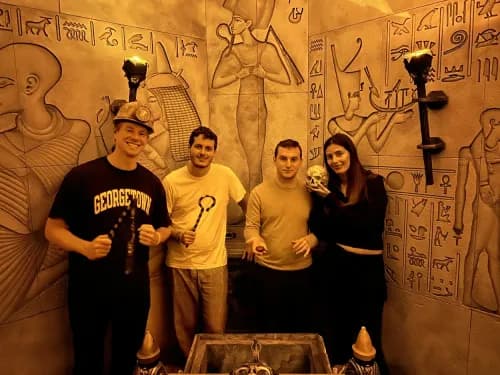 Red Giant Escape Room Guests | Escape Room Near Me